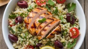 Read more about the article Healthy Week Night Recipes #2: Mediterranean Quinoa Salad with Grilled Chicken